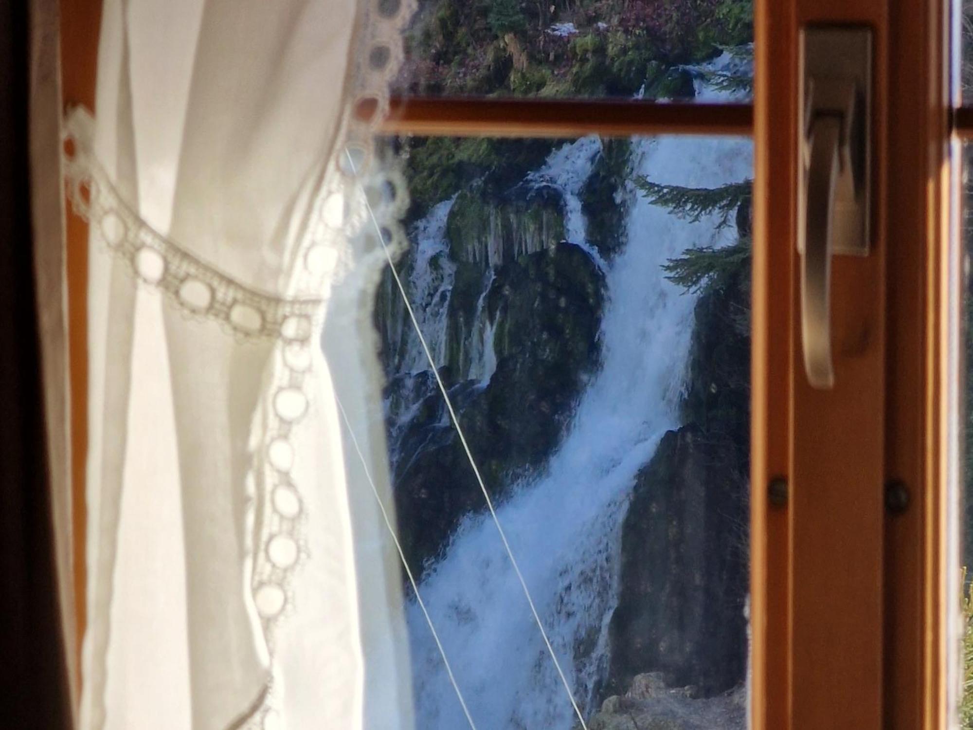 Cascade De Jaun Hotel Ngoại thất bức ảnh